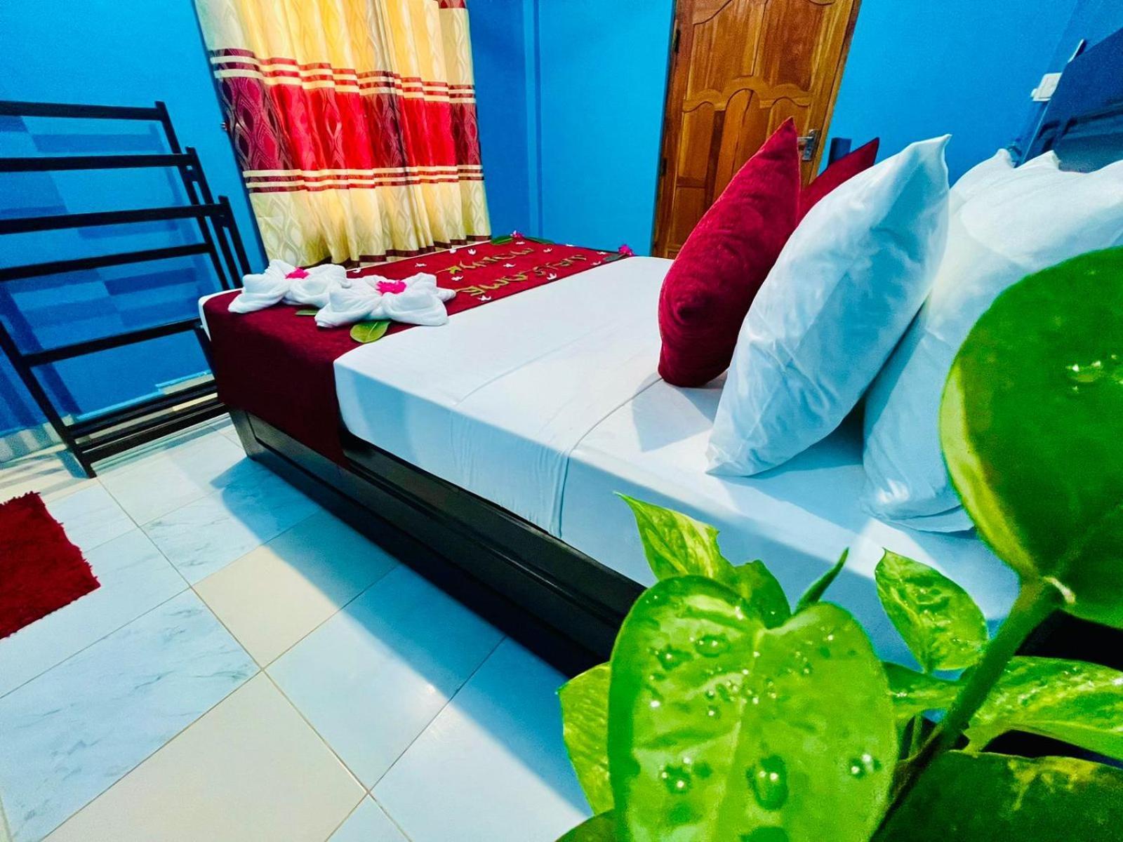 Hema Holiday Villa Trincomalee Bagian luar foto