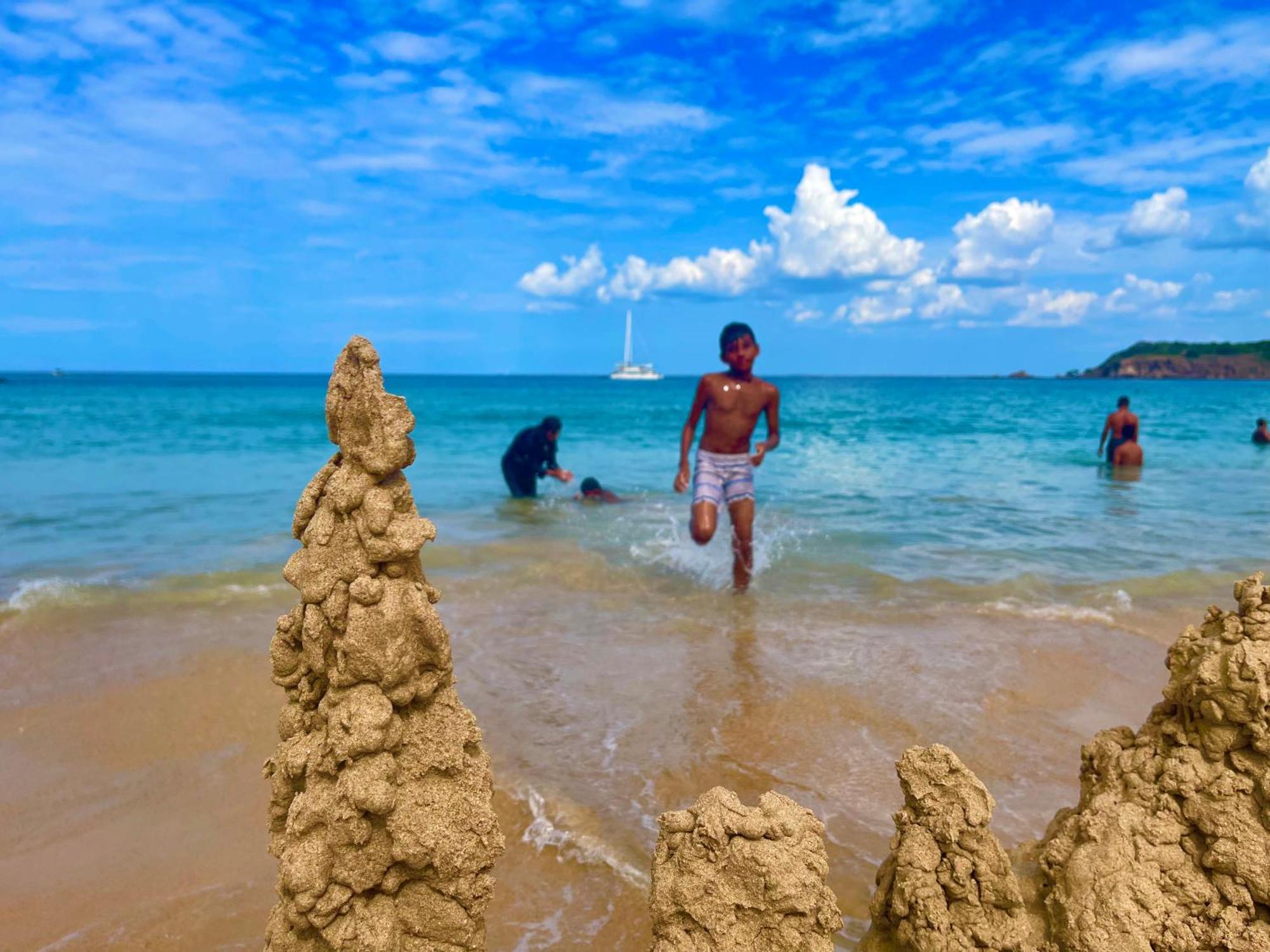 Hema Holiday Villa Trincomalee Bagian luar foto
