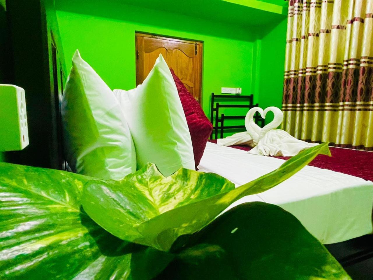 Hema Holiday Villa Trincomalee Bagian luar foto